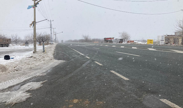 Malatya-Elazığ karayolunda ulaşım sağlanıyor!