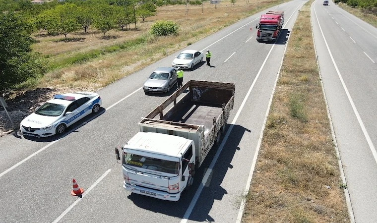 Malatya polisinden dronlu bayram denetimi!..