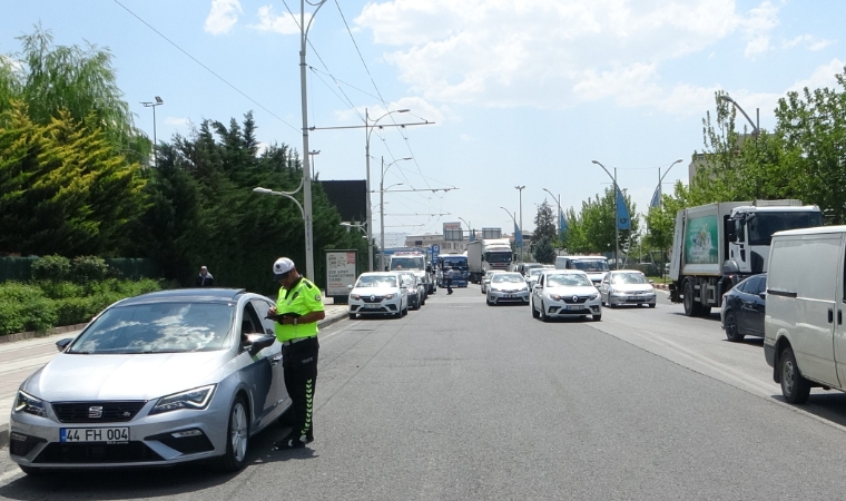 Malatya'da kurallara uymayan sürücülere cezai işlem!..