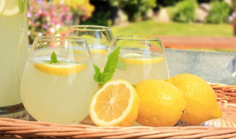 Serinletici Limonata Tarifi - Ev Yapımı ve Doğal