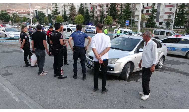 Tandoğan Mahallesi'nde hareketli dakikalar! Gözü dönmüş şahıs rastgele silah açtı