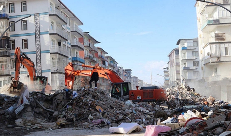 Tek tek hesap verecekler! Malatya'da çürük zemine ruhsat veren belediyelere şok!