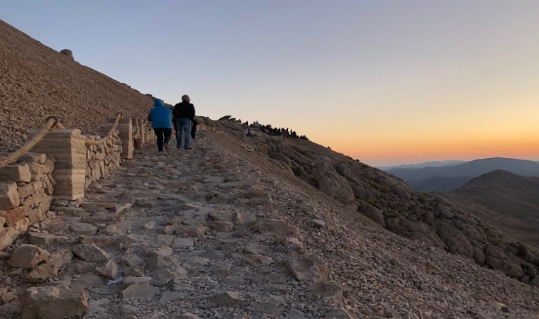 Nemrut Dağı’na nasıl gidilir?