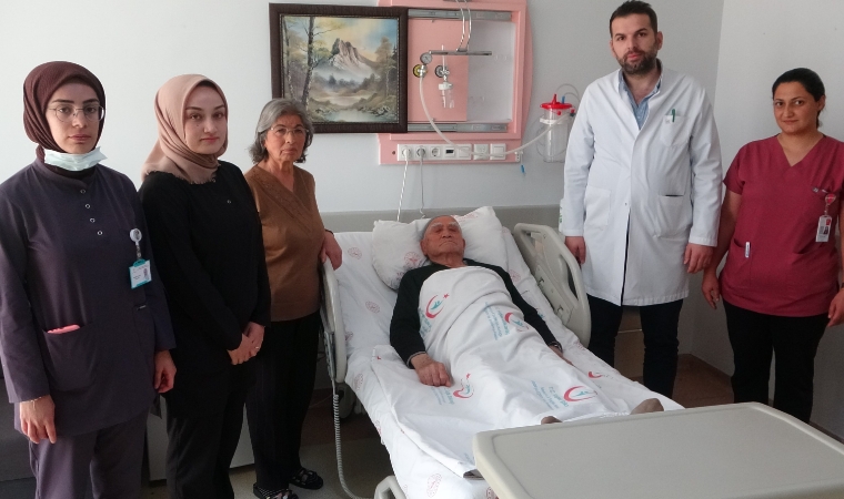 Malatya'da, 94 yaşındaki Mehmet Yüksek, Kanseri Yendi!