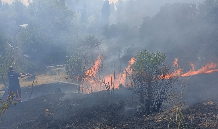 Malatya'da Yangınların Ardı Arkası Kesilmiyor