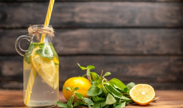 Yazın Sıkça Tüketilen Limon Suyunun Faydaları Nelerdir?