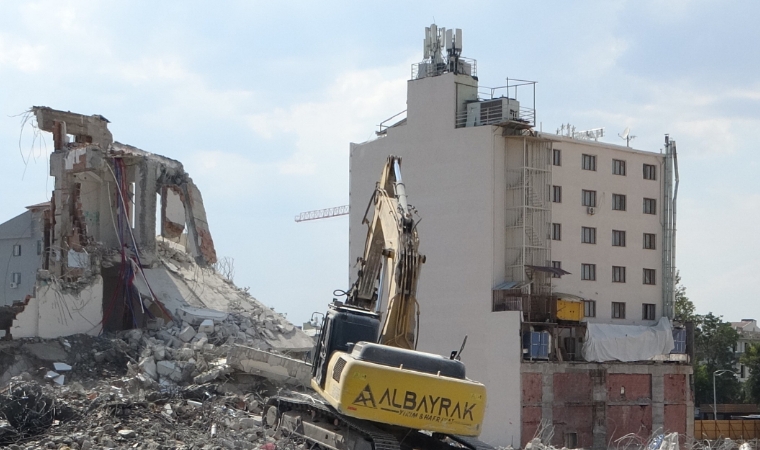 Malatya'da Ağır Hasarlı Yapıların Yıkım Oranlarında Yüzde 90'lara Ulaşıldı