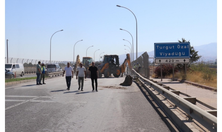 Malatya’da Trafik Krizi: "Vatandaşlarımıza Bu Çileyi Reva Gören Kimlerdir?"