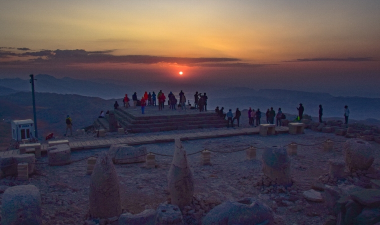 Alişan HAYIRLI / Nemrut… 40 yıl önce 40 yıl sonra