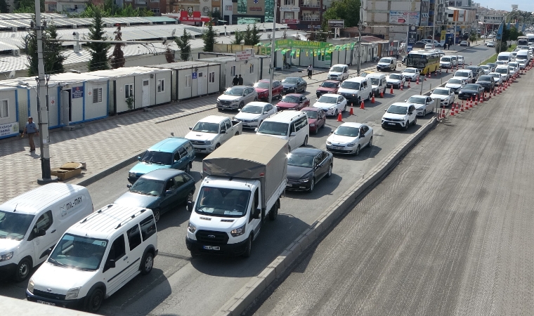 Malatya’da Çevre Yolu Çalışmaları Trafiği Kilitledi: Sürücüler Sıkıntılı