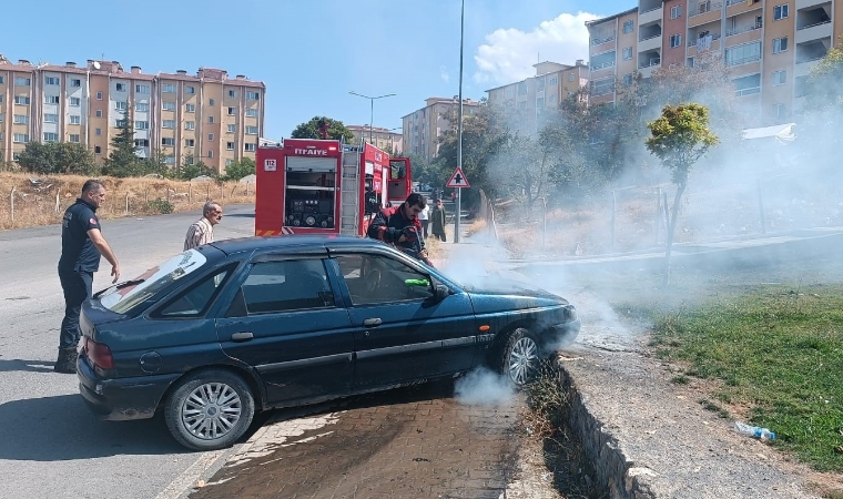 Motoru Alev Alan Araç Korku Dolu Anlar Yaşattı!