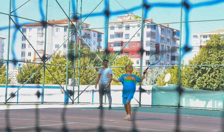 Tenis Turnuvasında Şampiyonlar Belli Oldu: Yeşilyurt Belediyesi Spora Tam Destek Veriyor