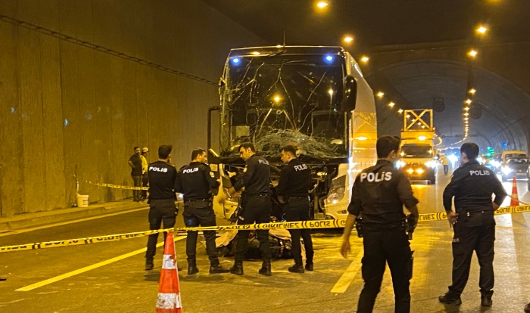 Malatya'ya Giden Otobüs Sultangazi'de Kazaya Karıştı