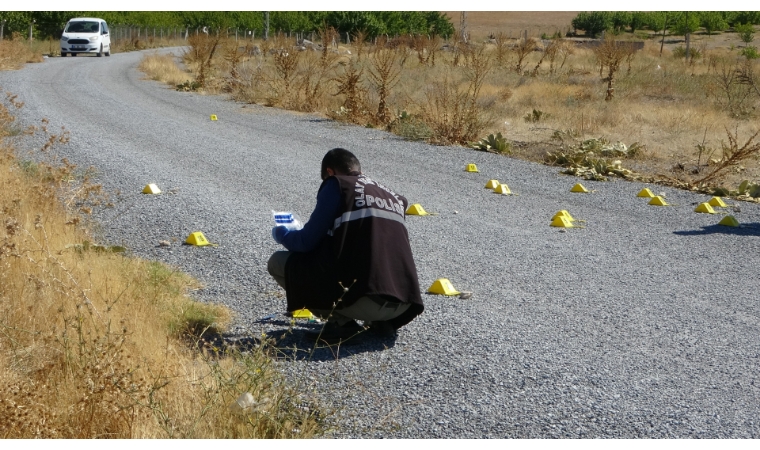 Mezarlıkta Alacak Verecek Meselesi Kanlı Bitti: 1 Yaralı, 4 Gözaltı