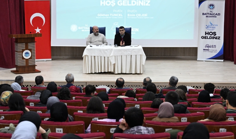 Filistin İçin Güçlü Bir Ses: Battalgazi Belediyesi, İnsan Hakları Konferansı Düzenledi!