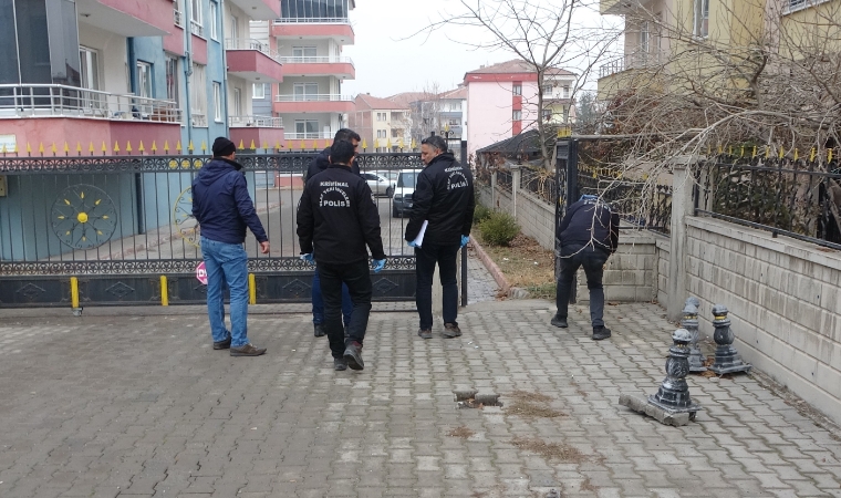 Malatya’da Dehşet Anları: Genç Şahıs, Tartıştığı Kişiyi Tabanca İle Başından Vurdu!