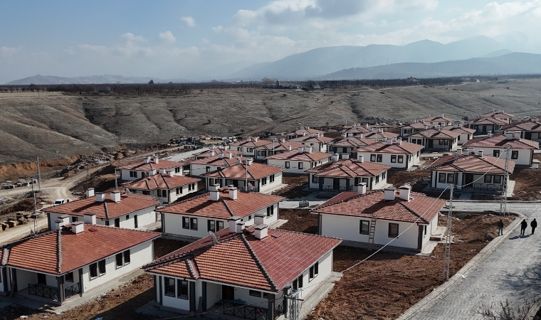 Malatya’da Yeni Bir Hayat Başlıyor: 117 Köy Evi Hak Sahiplerine Teslim Edildi!