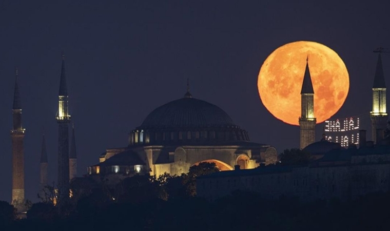 Recep, Şaban ve Ramazan: Üç Aylar İslam âlemi İçin Başladı!