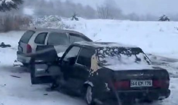 Elazığ-Malatya Yolu’nda Kar ve Buzlanma Sebebiyle Zincirleme Kaza!