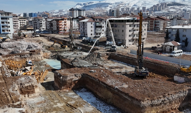 Malatya’da 60 Rezerv Alanında Çalışmalar Devam Ediyor: 1.350 Konut ve 450 İş Yeri İnşa Ediliyor!