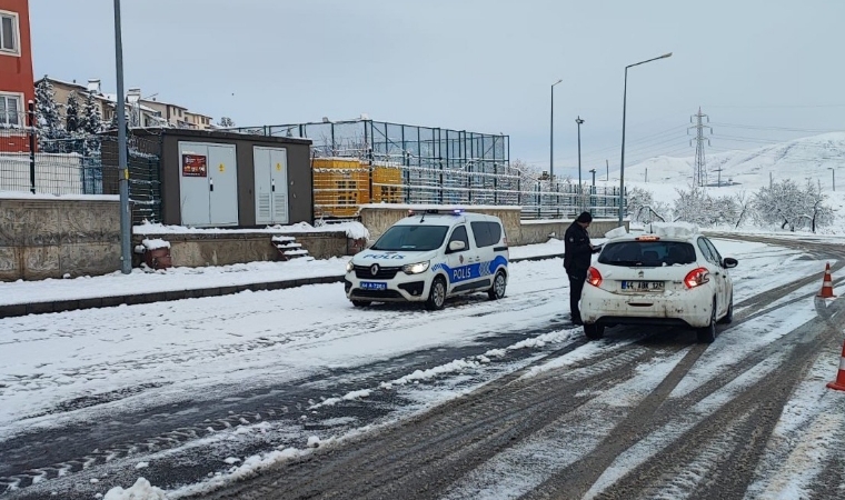 Malatya’da Denetimler Hız Kesmiyor: 5 Bin Kişi Sorgulandı, 2 Silah Operasyonu!