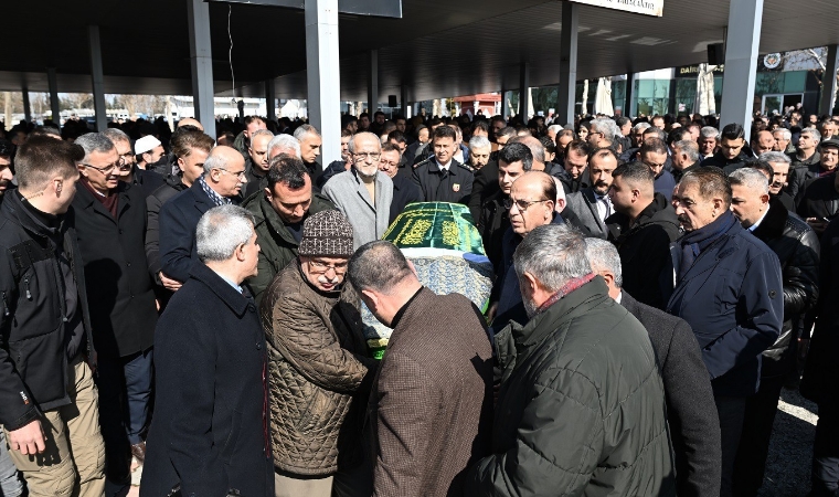 Yeşilyurt Belediye Başkanı İlhan Geçit'in Annesi Fatma Geçit, Dualarla Uğurlandı