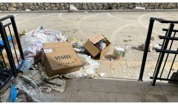 Sevgi BERK / Malatya'da Konutlar Teslim Edildi, Ancak Temizlikte ve Ulaşımda Büyük Skandal!