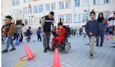 Tevfik Memnune Gültekin İlkokulu'nda Şenlik Rüzgarı! Öğrenciler Doyasıya Eğlendi